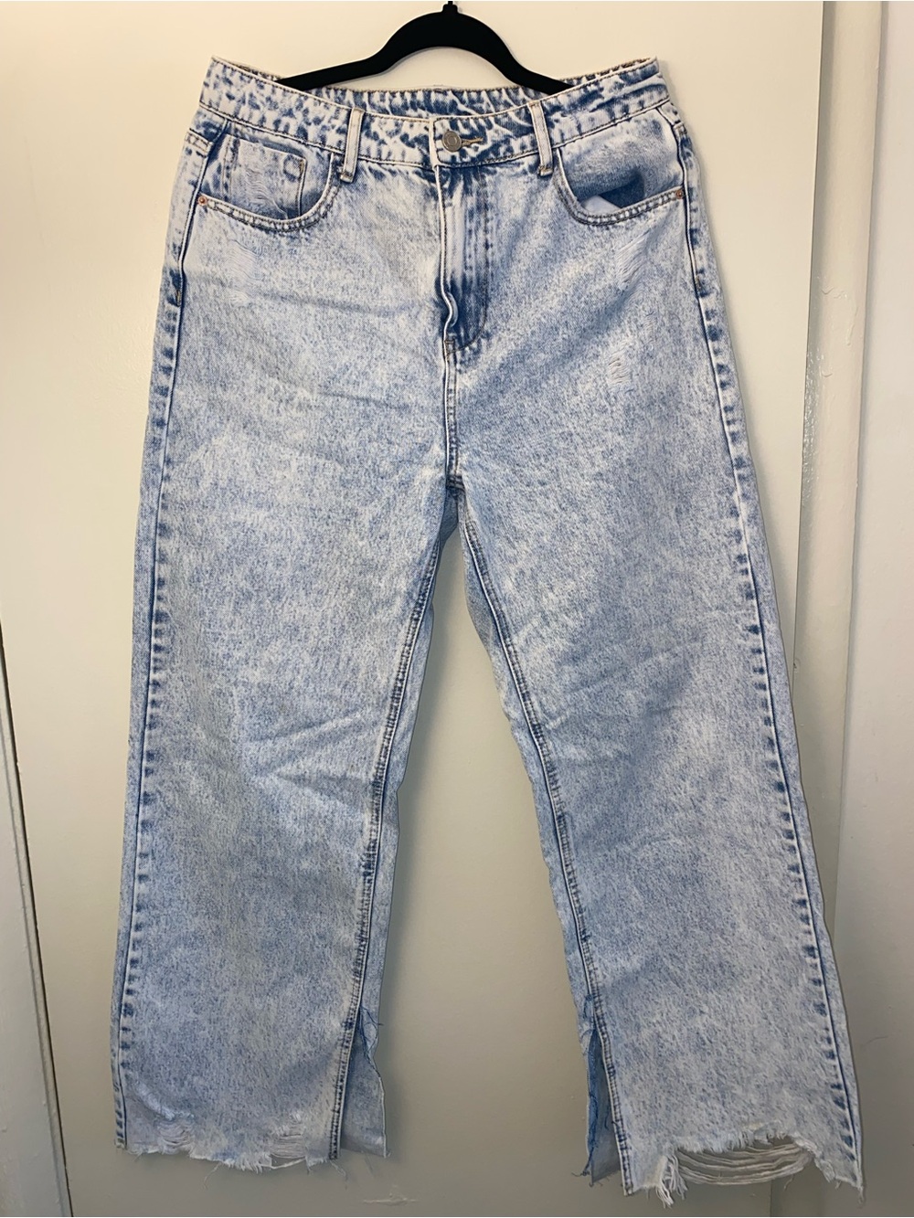 SHEIN Light Acid Wash Straight-Leg Jeans